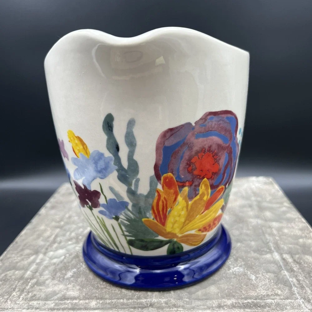 The Pioneer Woman Stoneware 4 Cup 1 Quart Measuring 118193 Celia Blue Floral